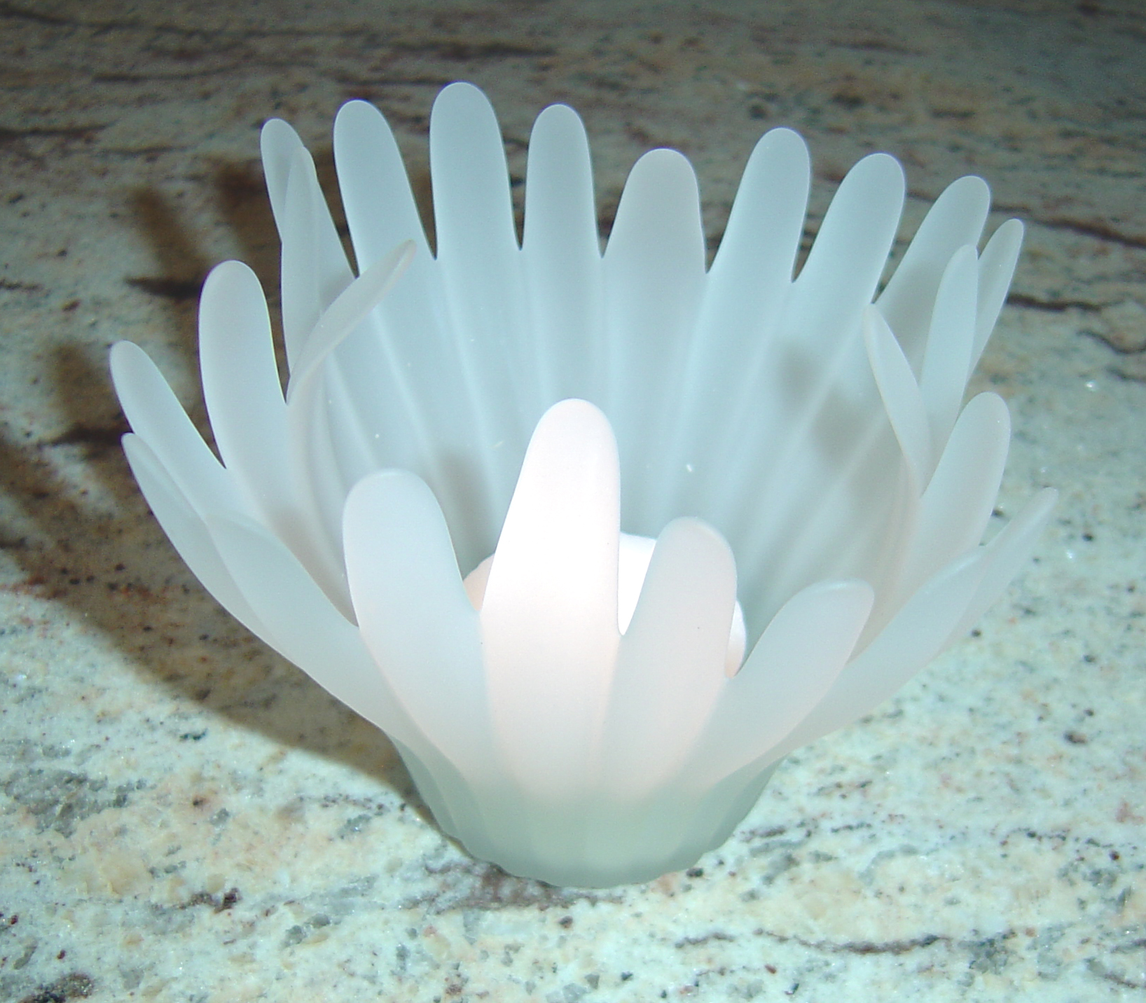 "Coral" Tea Light or Votive Lamp - Image 4